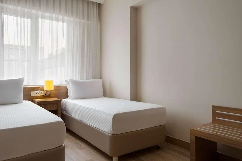 Hotel Wyndham Garden Lara Antalia